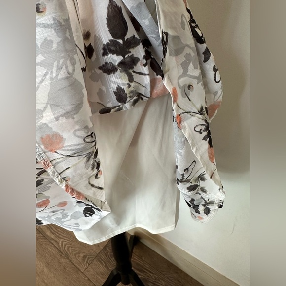 Saints + Secrets M Floral White and Black Dress - Picture 4 of 8